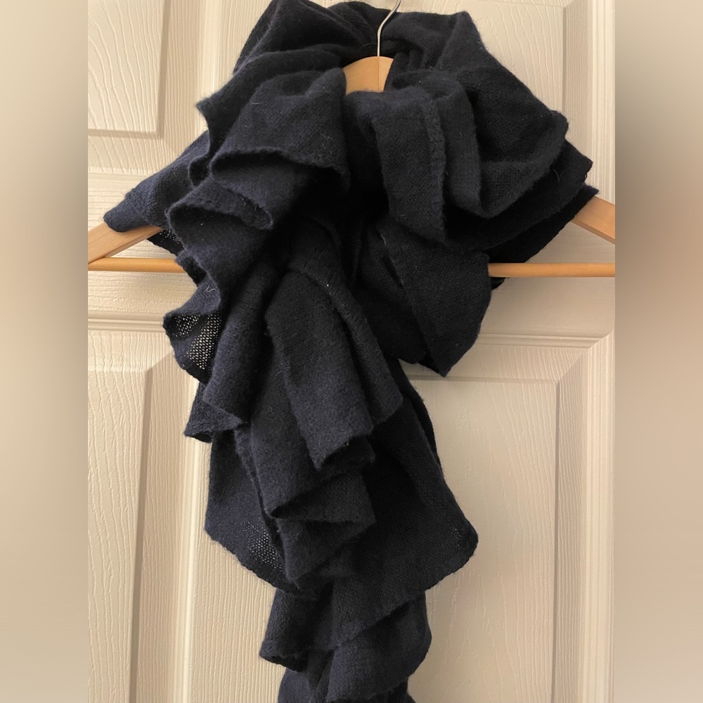 Pure Cashmere Ruffled Knit Scarf Navy Blue NWOT New!